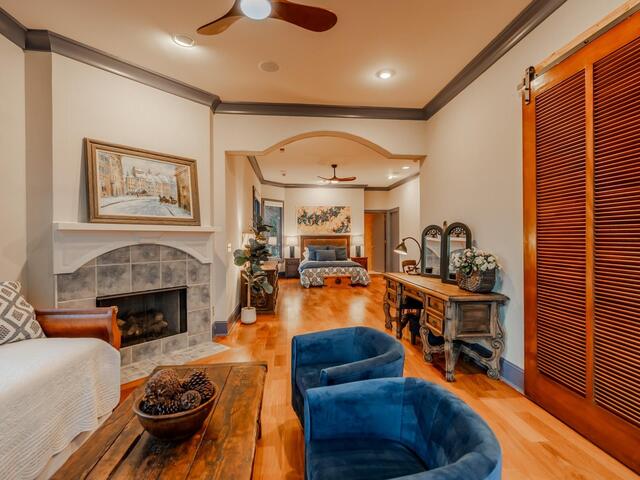 Photo of 10 Spring Creek Trail