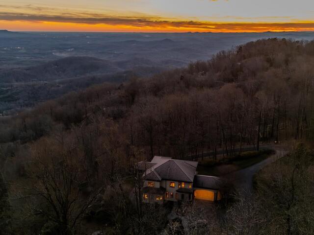 Photo of 10 Spring Creek Trail