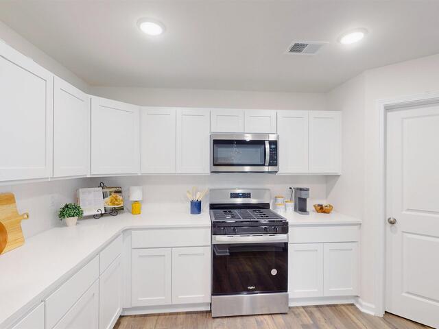 Photo of 114 McLauren Place