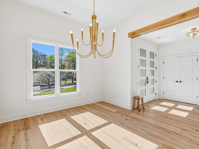 Photo of 118 Mt. Vernon Circle