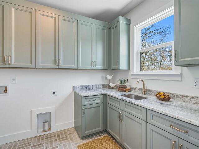 Photo of 118 Mt. Vernon Circle