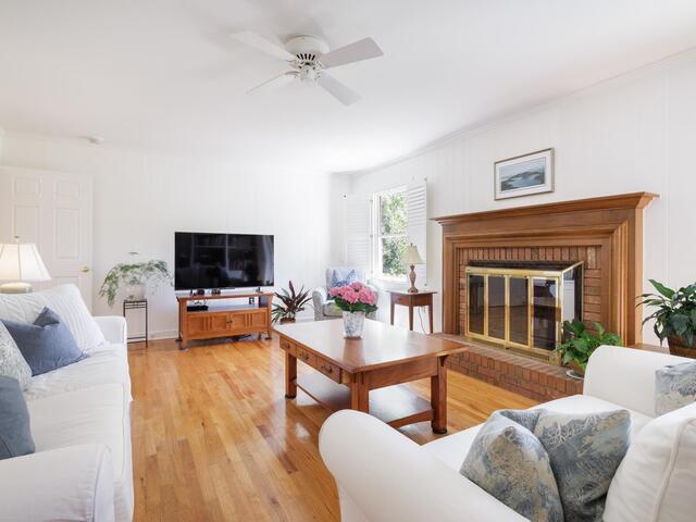 Photo of 512 Devenger Road