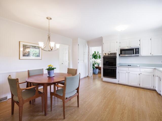 Photo of 512 Devenger Road
