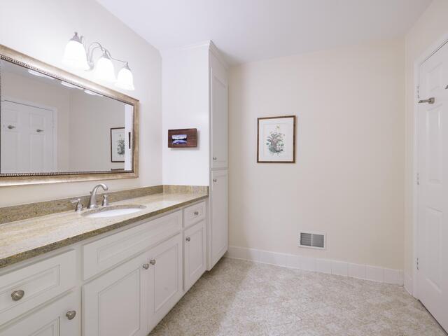 Photo of 512 Devenger Road