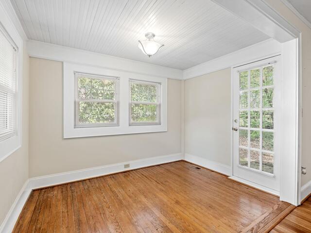 Photo of 301 Brookwood Drive