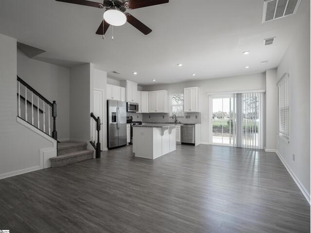 Photo of 208 Roudwood