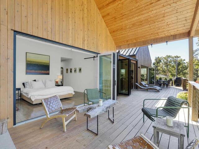 Photo of 562 Club Drive