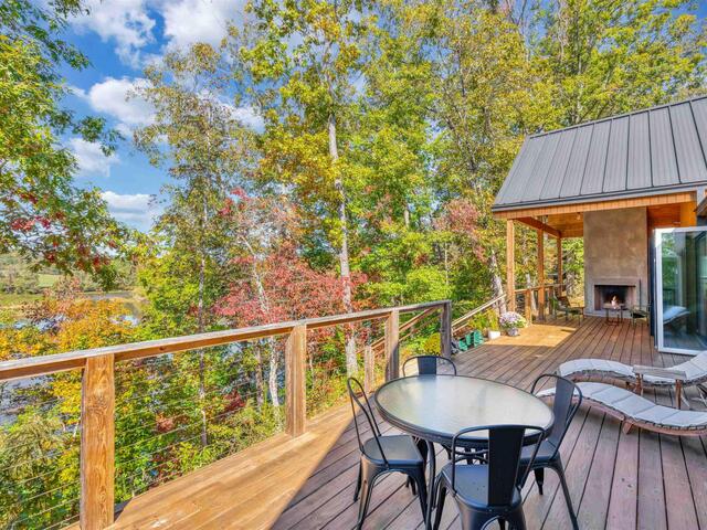 Photo of 562 Club Drive