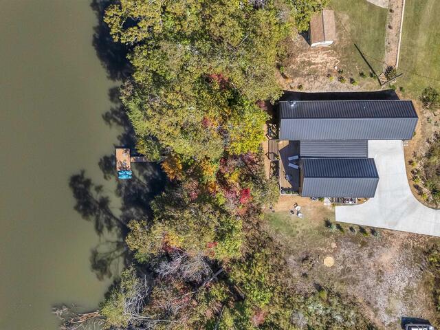 Photo of 562 Club Drive