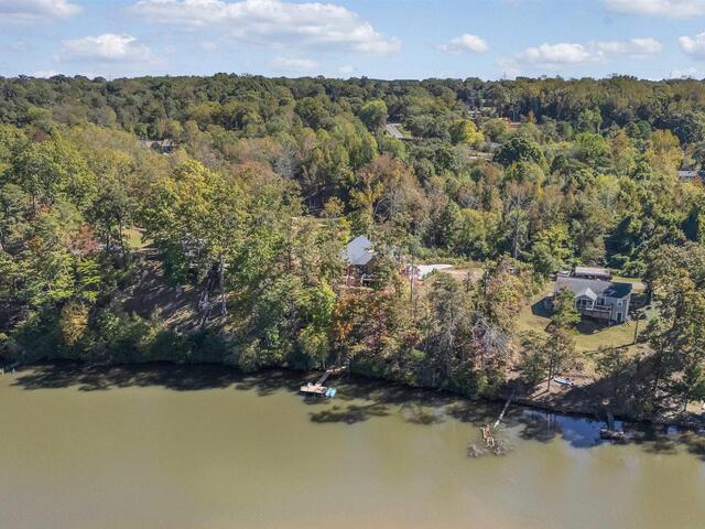 Photo of 562 Club Drive