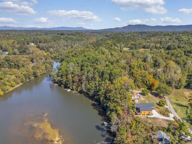 Photo of 562 Club Drive