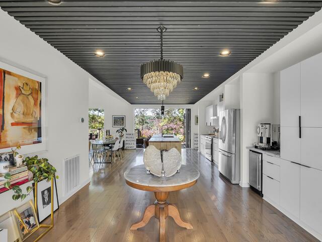 Photo of 562 Club Drive