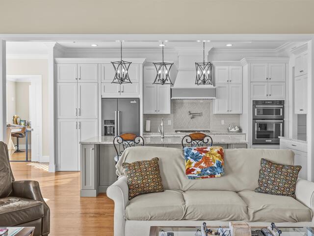 Photo of 19 Tropicana Court