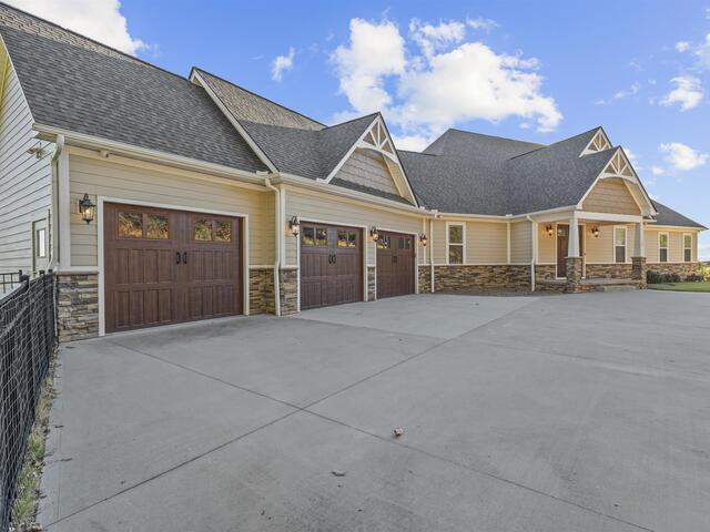 Photo of 19 Tropicana Court