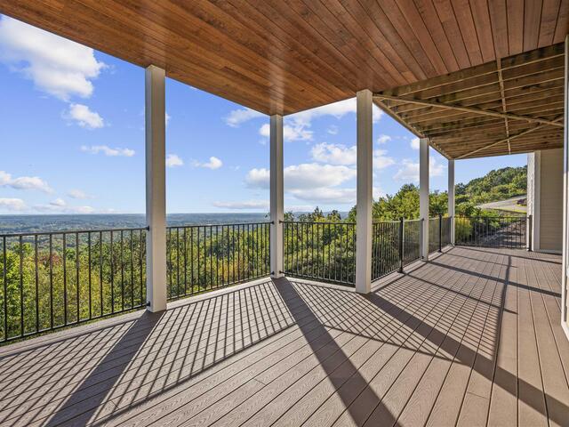 Photo of 19 Tropicana Court