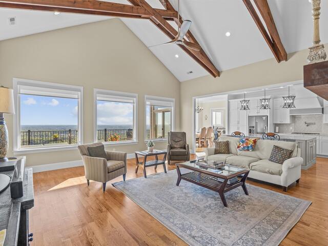 Photo of 19 Tropicana Court