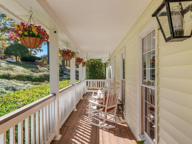 Photo of 317 E Killarney Lake