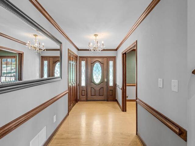 Photo of 317 E Killarney Lake