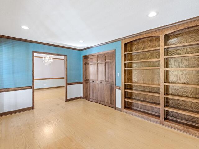 Photo of 317 E Killarney Lake