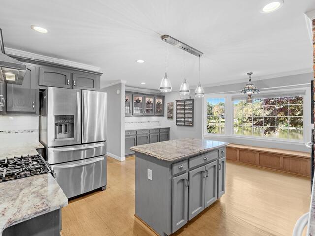 Photo of 317 E Killarney Lake