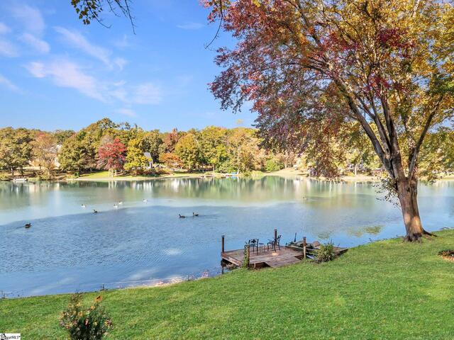 Photo of 317 E Killarney Lake