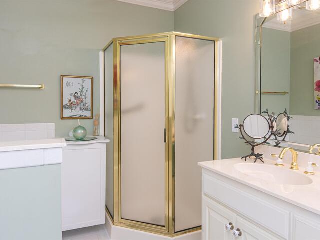 Photo of 102 E Peninsula Drive