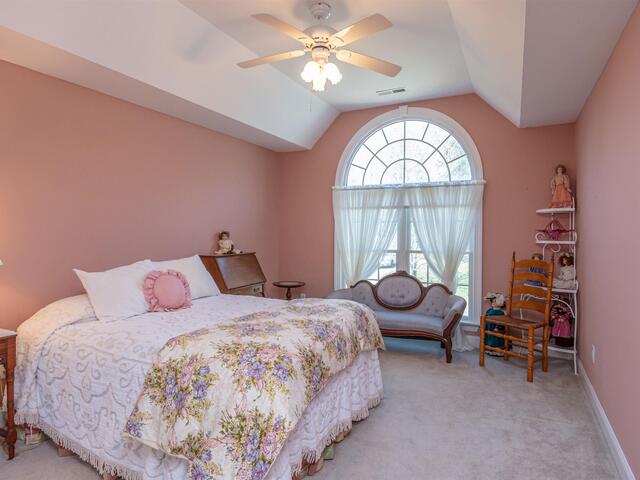 Photo of 102 E Peninsula Drive