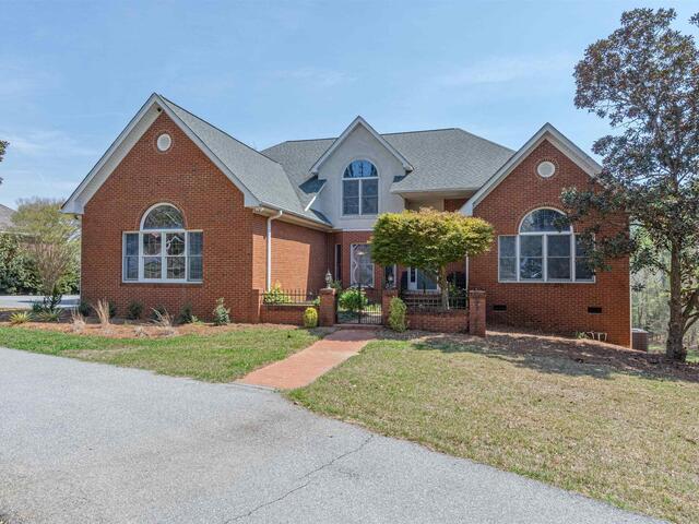 Photo of 102 E Peninsula Drive