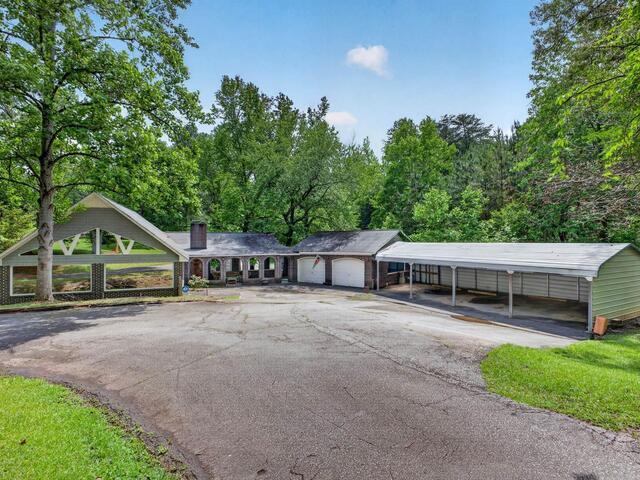 Photo of 1310 Camp Creek Road