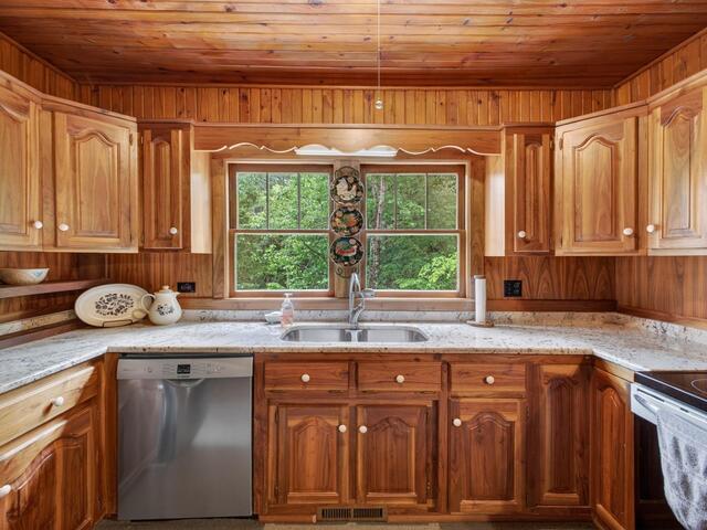 Photo of 1310 Camp Creek Road