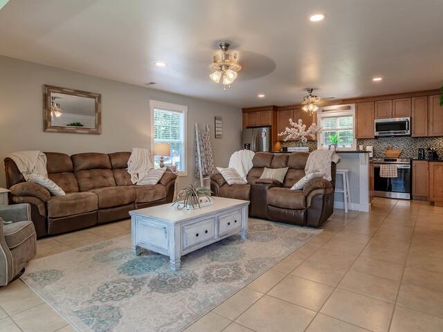 Photo of 1111 Shirley Drive