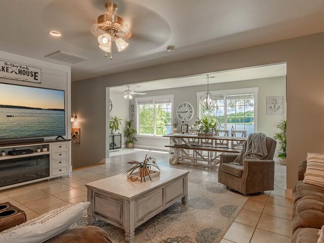 Photo of 1111 Shirley Drive