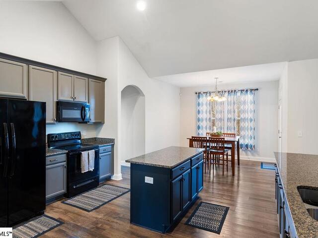 Photo of 615 Forden Drive