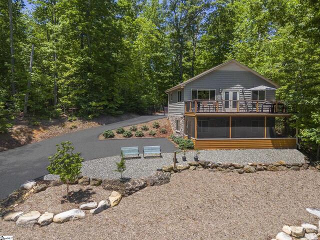 Photo of 1655 W Lake Shore Drive