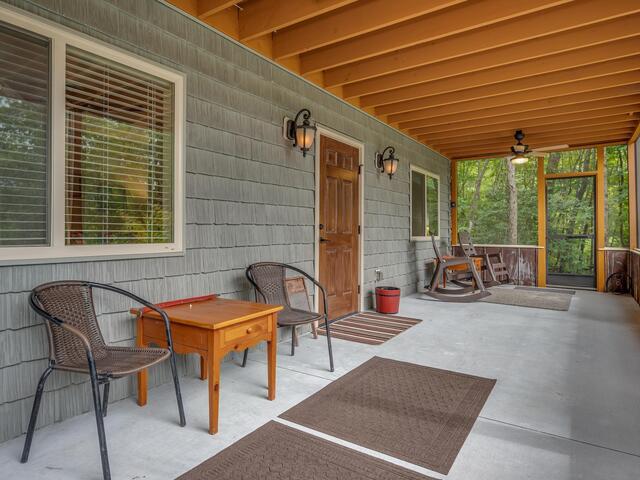 Photo of 1655 W Lake Shore Drive