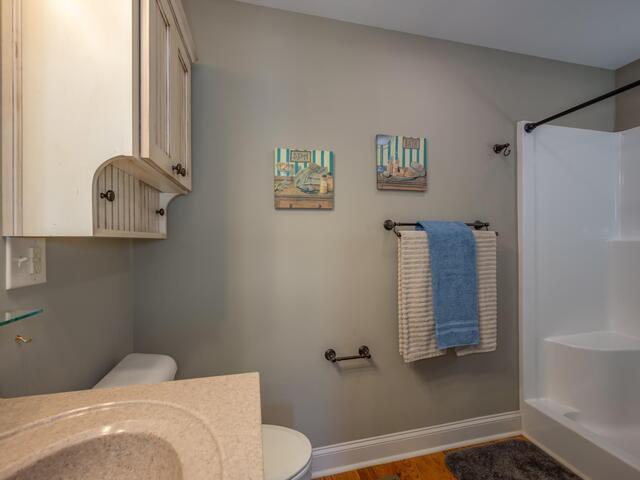 Photo of 1655 W Lake Shore Drive