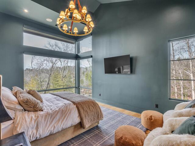 Photo of 127 Crosswind Court