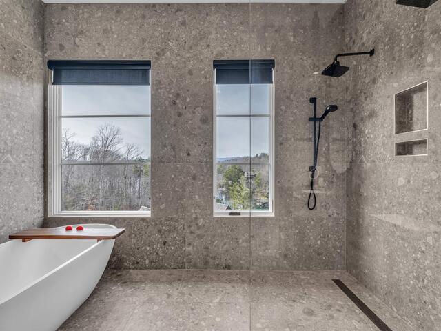 Photo of 127 Crosswind Court