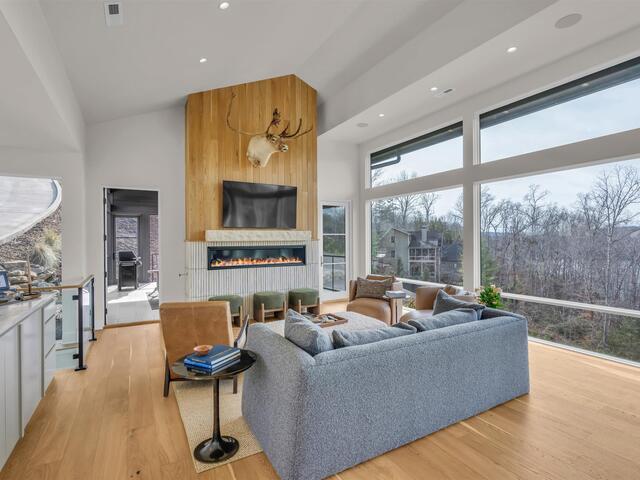 Photo of 127 Crosswind Court