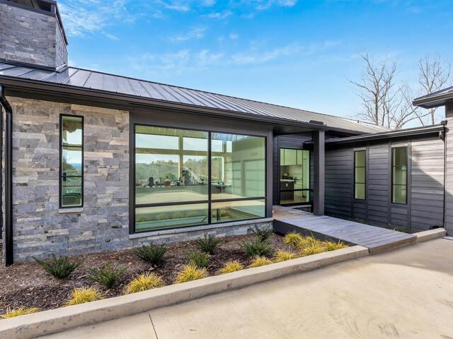 Photo of 127 Crosswind Court