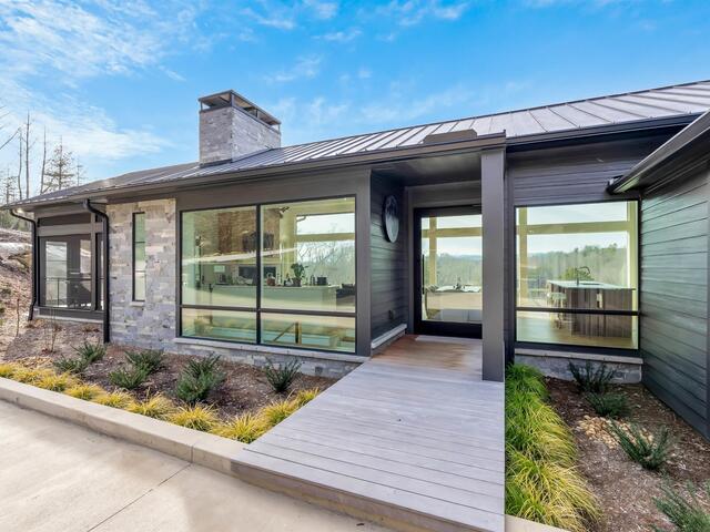 Photo of 127 Crosswind Court