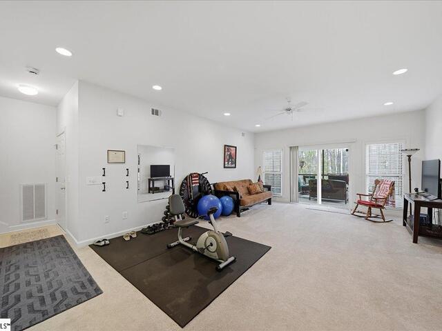 Photo of 228 Goldenstar Lane