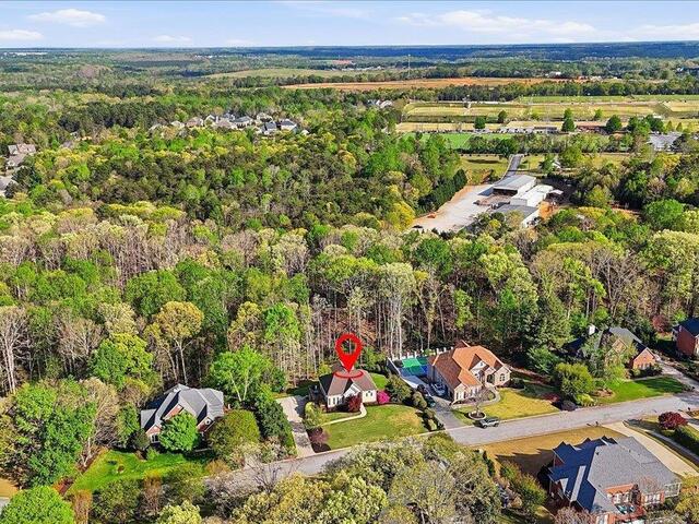 Photo of 228 Goldenstar Lane