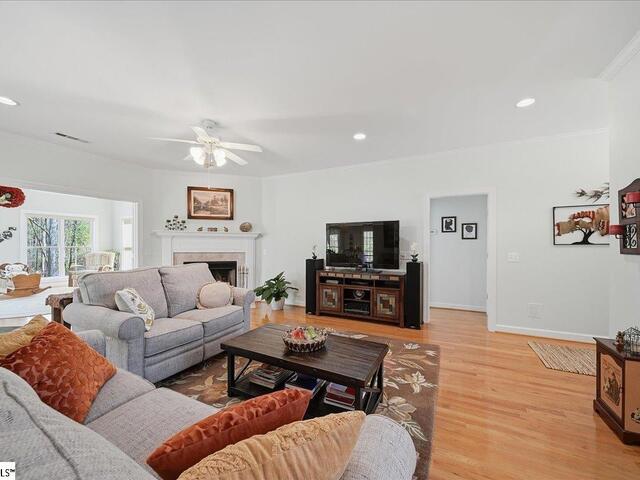 Photo of 228 Goldenstar Lane
