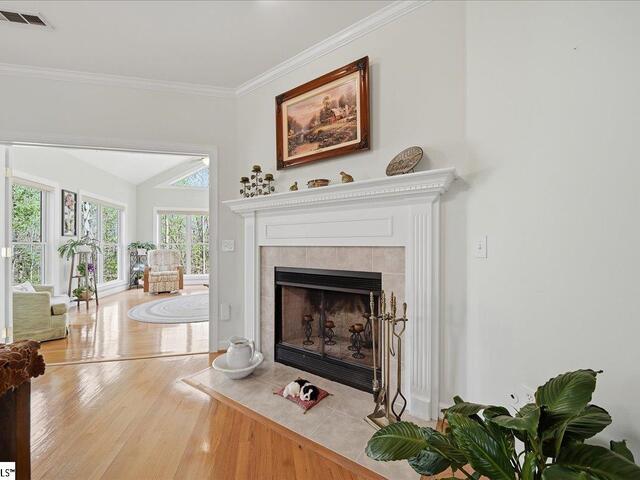 Photo of 228 Goldenstar Lane