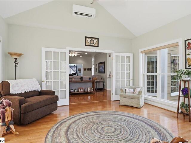 Photo of 228 Goldenstar Lane