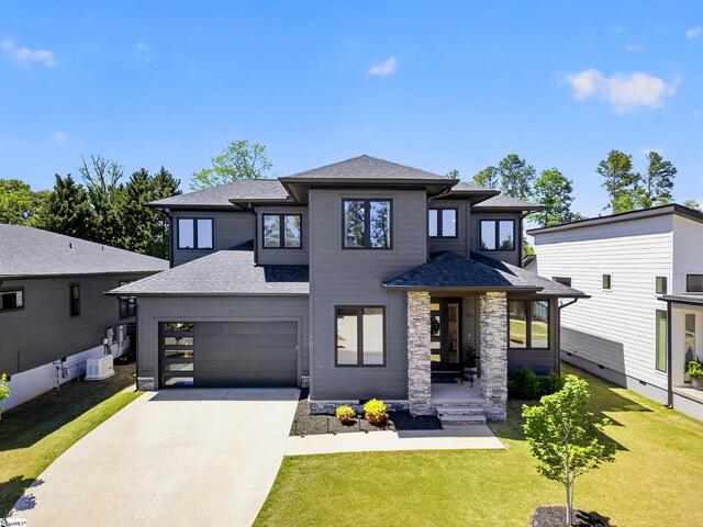 Photo of 20 Village Crest Drive
