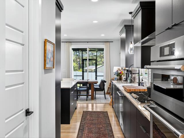 Photo of 20 Village Crest Drive