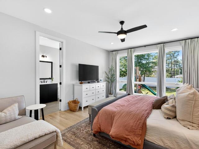 Photo of 20 Village Crest Drive