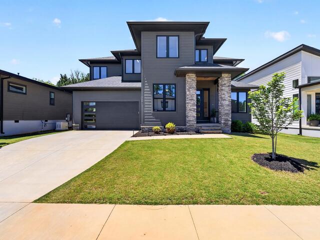 Photo of 20 Village Crest Drive